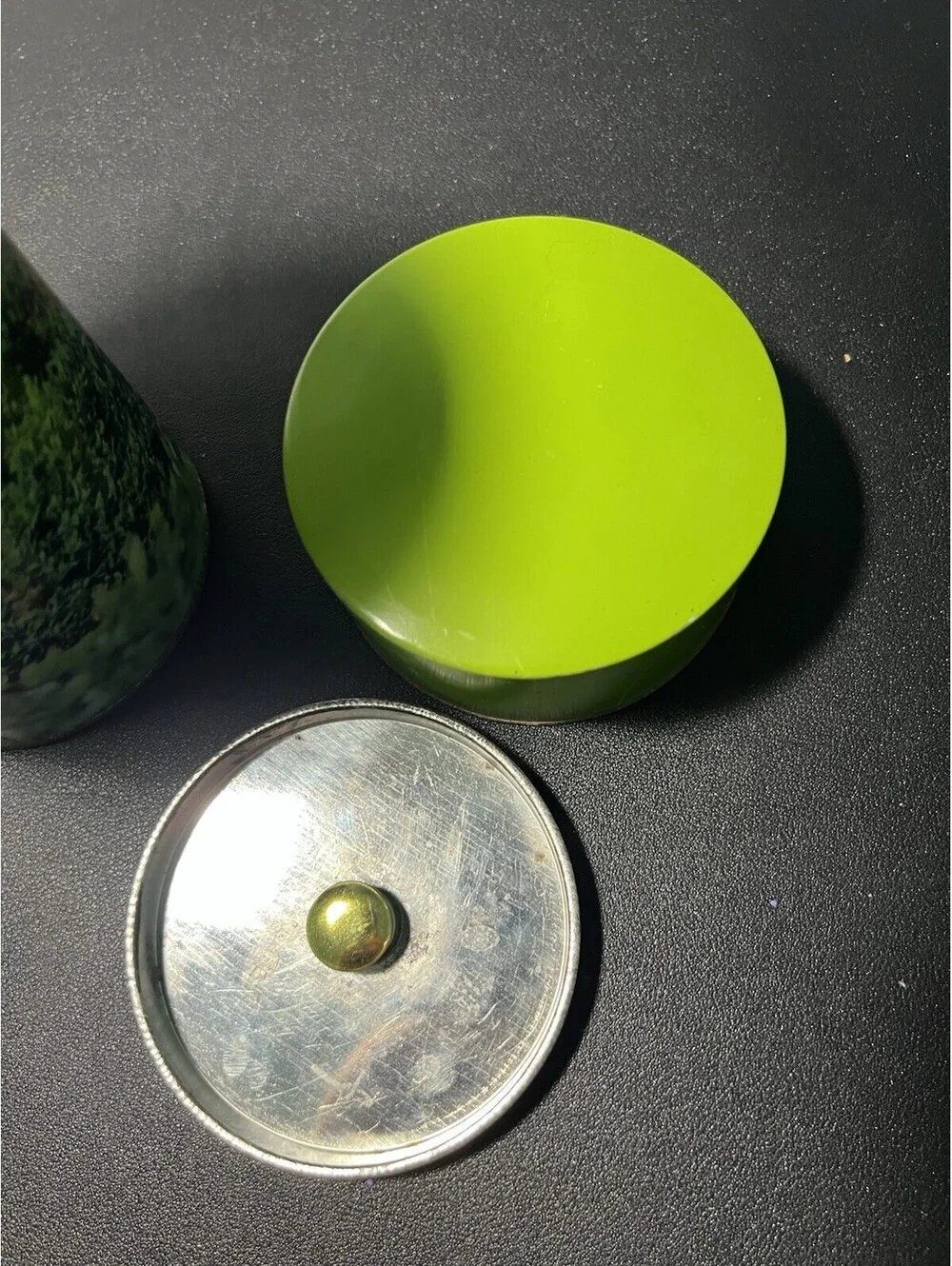 Vintage 1970s Japanese Green Tea Tin Canister Chatsumi Musume Tea Picker, 7.75”